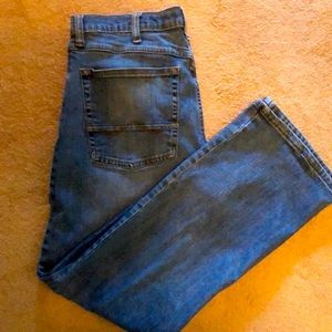 Men’s Wrangler Relaxed Fit Boot Jean size 34/30